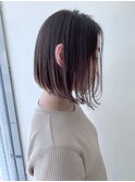 透け感が可愛い前下がりボブ♪
