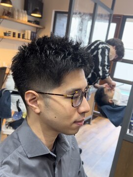 バーバーウテナ 2号店 スパイキーショート