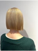 ぷつっとボブ×ブロンド/ダブルカラー/ミニボブ/ハイトーン/曳舟