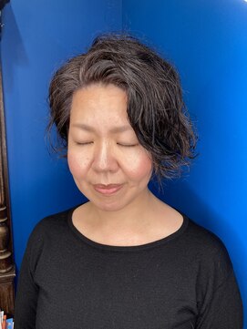 ムーンアディション(MOON ADDITION) くせ毛を生かすスタイル