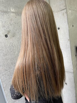 ニーゼロゼロナナ(2007) 美髪