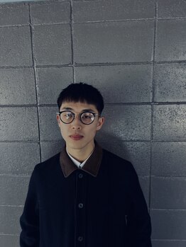 カルマン(Kalman)の写真/【眉カットメニュー有り】土日よりもお得な平日クーポン多数ご用意!!お仕事帰りにも通いやすい◎