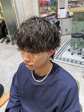 ゼスト リル 新宿(ZEST lill) 波巻きパーマ 波巻きスパイラル マッシュパーマ 塩澤太一 新宿