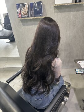 ラック(LUCK) レイヤーぱっつん前髪ステップボーンカットシルキー船橋/韓国