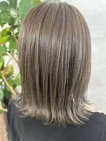 インビテーション(invitation) ハイライトカラー◎ミルクティーグレージュ