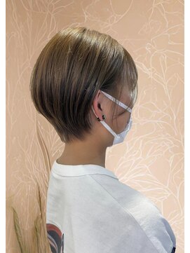 エンネ(Enne) リップラインショート