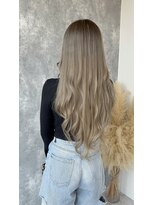 ヘアアンドメイク ムーア(Muuua) グレーベージュのグラデーションカラー