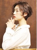 大人のニュアンスショートヘア