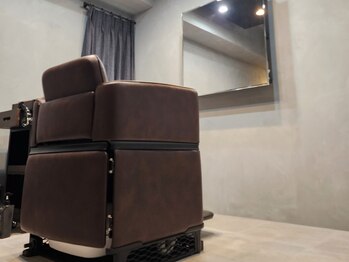 ｓｋａｌｐｔ　ｆｏｒ　ｍｅｎ　横浜店の写真/【全席完全個室】上質空間で人目を気にせず男磨き。マンツーマンだからできる丁寧なカウンセリング大好評♪