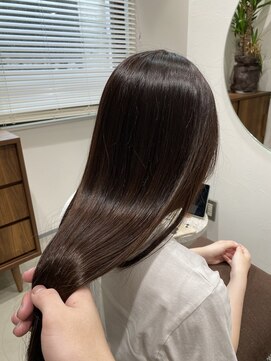 グラフ 立川(Graph.) 縮毛矯正 Aujua髪質改善トリートメント