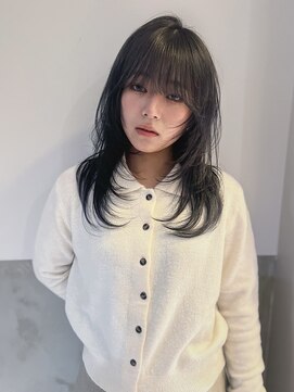 ピア(Pia) レイヤーカット