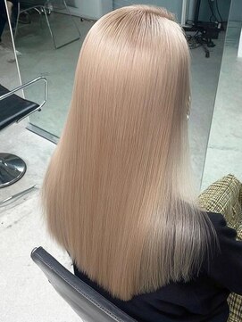 ネハス(nehus.) ブリーチカラー/レイヤーカット/ウルフカット/ダブルカラー