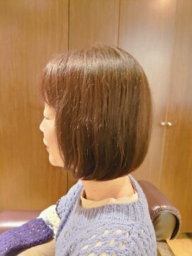 センス 洗足店 グラデーションボブ×前髪あり×楽々スタイル