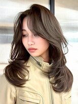 シオン(shion) 顔周りレイヤーくびれミディオリーブベージュロング_ba587541