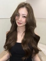 ヴィヴィッド オモテサンドウ(ViViD omotesando)&nbsp;髪質改善トリートメント ブラウンベージュ 顔周りカット 美髪