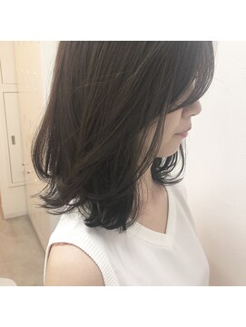 ガーランドウメダ(Garland umeda) ミディアムレイヤー