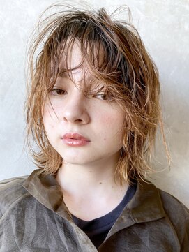 アイティー バイ アルバム 浦和店(IT by ALBUM) シンプル外ハネ_クールショートピンクベージュボブルフ_37946