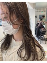 ローウェ 表参道(Louwe)&nbsp;アンニュイミディアムウェーブオリーブベージュ[表参道/表参道]