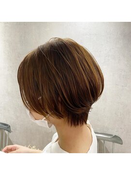 ボンドバイテトテ 三宮元町(BONDbytetote) ショートボブ