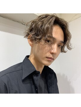 ラナ 渋谷(Lana) 韓国風サイドパートニュアンスマッシュパーマかきあげヘア渋谷