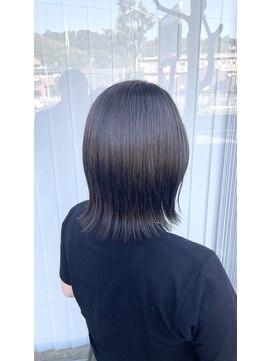 グロー(glow) 透明感グレージュ/切りっぱなし/ロブ