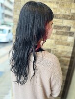 メンズ髪飛アンド美容室南風 中央駅店(GRACE ARTIST TEAM by Men's) ブルーブラック/透明感カラー/インナーカラーレッド