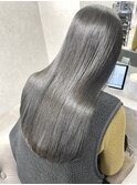 ツヤ感オリーブアッシュ