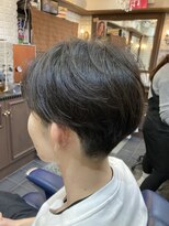 ルピナス 中田(Lupinus)&nbsp;毛流れセンターパート刈り上げスタイル