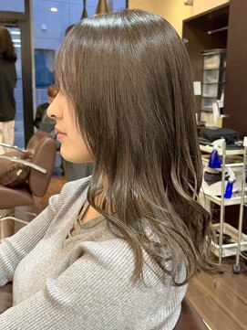 シオ ヘアー デザイン(Sio. hair design) ブリーチなしでできる透明感あるベージュカラー