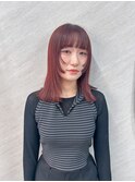 ステップカット×赤髪