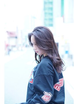 ラルガ 黒崎(Raruga) ハイライトカラーミルクティーベージュレイヤーカット