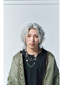 ルースト 京都河原町店(ROOST) ホワイトシルバーカラー