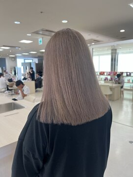 シャルムバイケンジ(Charm.by KENJE) ブリーチカラー/ブリーチ/ベージュカラー/ダブルカラー/銀座