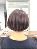 ショートボブ