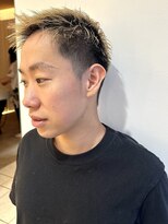 トリッカ シブヤ(TRICCA SHIBUYA)&nbsp;ツーブロック刈り上げメンズショートメンズハイトーン