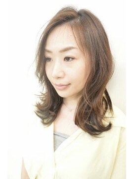 ヘアアンドメイクフリッシュ(HAIR&MAKE FRISCH) 大人ハイライトアッシュ