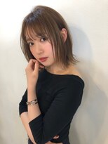 小顔ストレートボブ【ヴィーガ ンカラーシルバーベージュ】