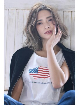 ルーク 立川(LUK) Lien☆波打ち外ハネボブ×グレージュアッシュブラウン 立川