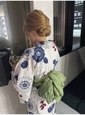 アイドルが奏でる襟芯入れ忘れ着付けと和洋折衷アップスタイル