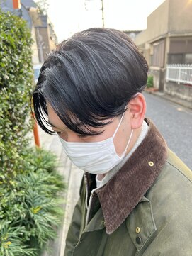 リコ(liko) [liko三軒茶屋 店長 須田] 前下がりセンターパート