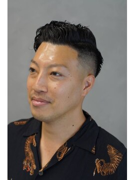 ワイズチョップガレージ(Y's CHOP GARAGE) パーマ(ミックスパーマ)　スキンフェード