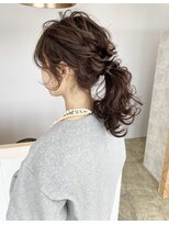 ニド(2do)&nbsp;結婚式お呼ばれポニーテールアレンジ