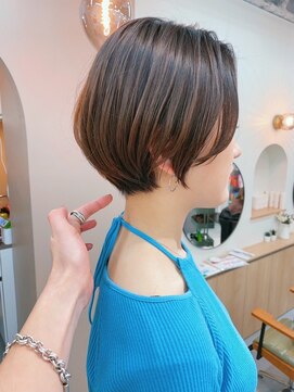 シビバイレボ(CIBI by revo) 地毛風カラー/ナチュラルレイヤーカット/ショートボブ[船橋]