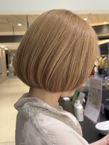 サヴォア(Savoir) カラーが映える美シルエットボブ