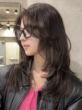 ヨロ 渋谷(YOLO) 韓国ヘアーハッシュカットレイヤーカットハイライトカラー