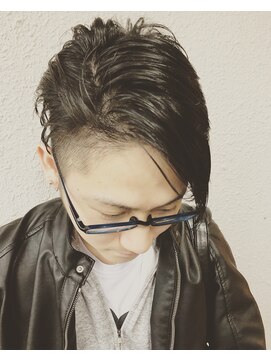 ディー エメ(D-aimer-) MANEモヒカン【カット・カラー】