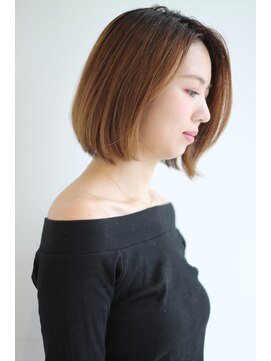 ディオ アンド ルーチェ アット(Dio&Luce at.) 【Dio AzabuToriizaka】ナチュラルボブ＆グラデーションベージュ