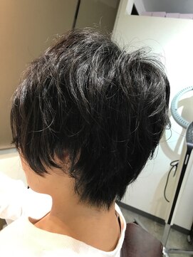 メゾンド クロエ(Maison de Chloe) カワイイ!かっこいい!女の子ショートパーマ