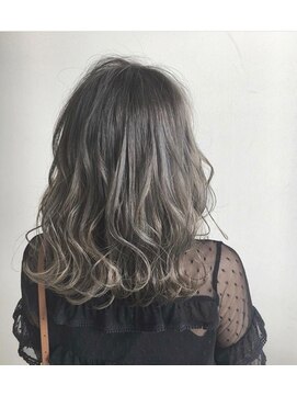 モアナ バイ ヘッドライト 駒沢大学店(Moana by HEADLIGHT) グレージュグラデーション☆Nカラー