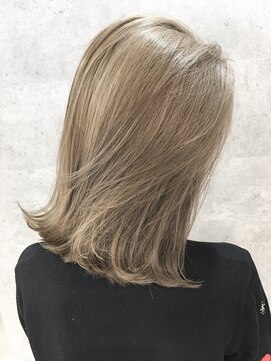 オリ(‘Oli) Wカラー＿パールベージュ